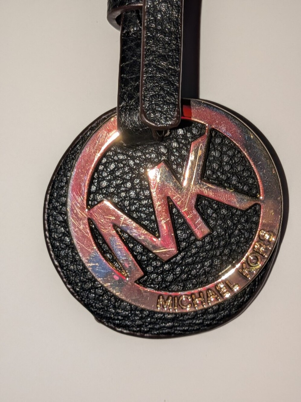 MICHAEL KORS Black Pebbled Leather Logo Keychain - Rose Gold Emblem